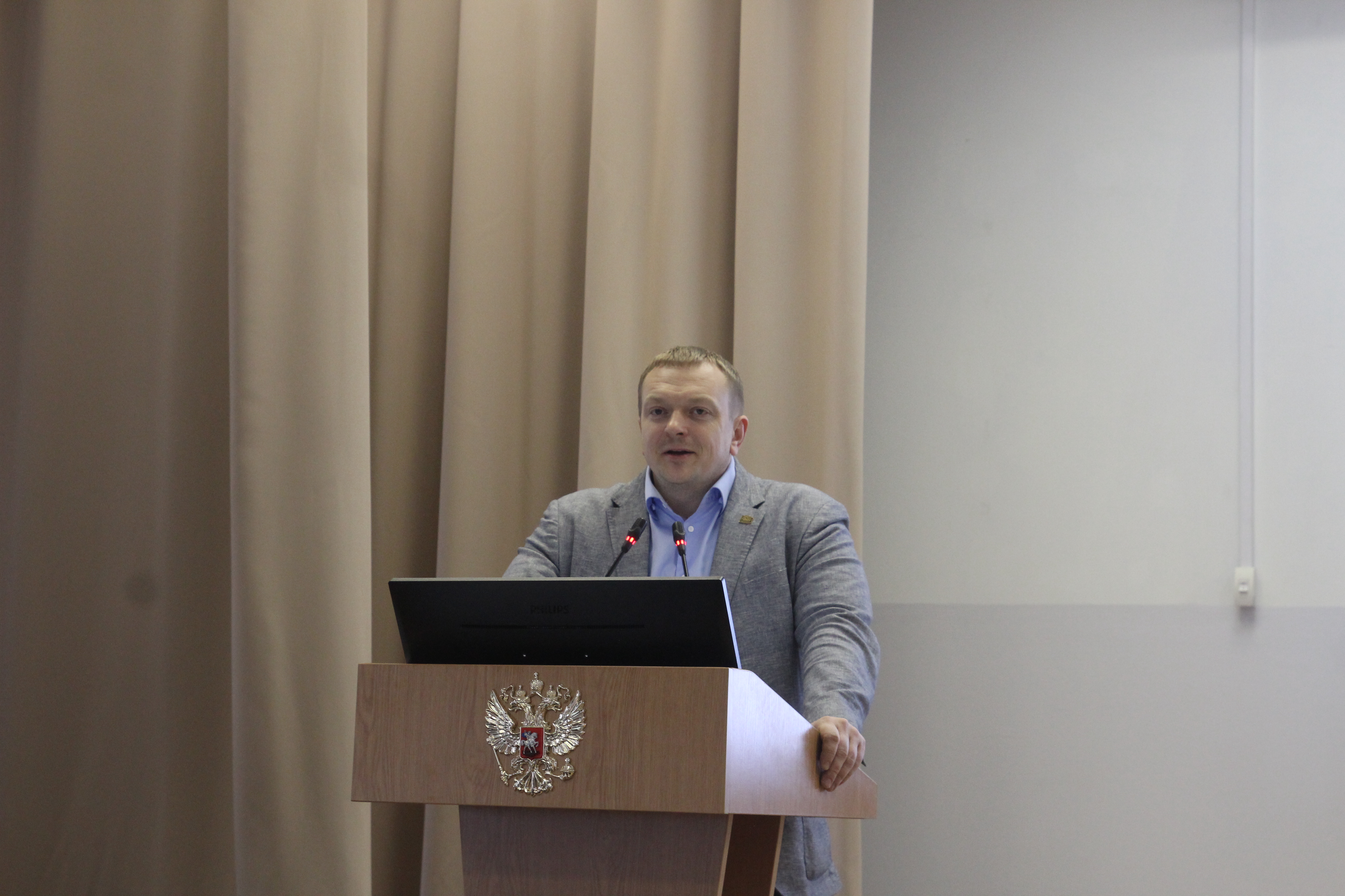  моя профессия  - врач