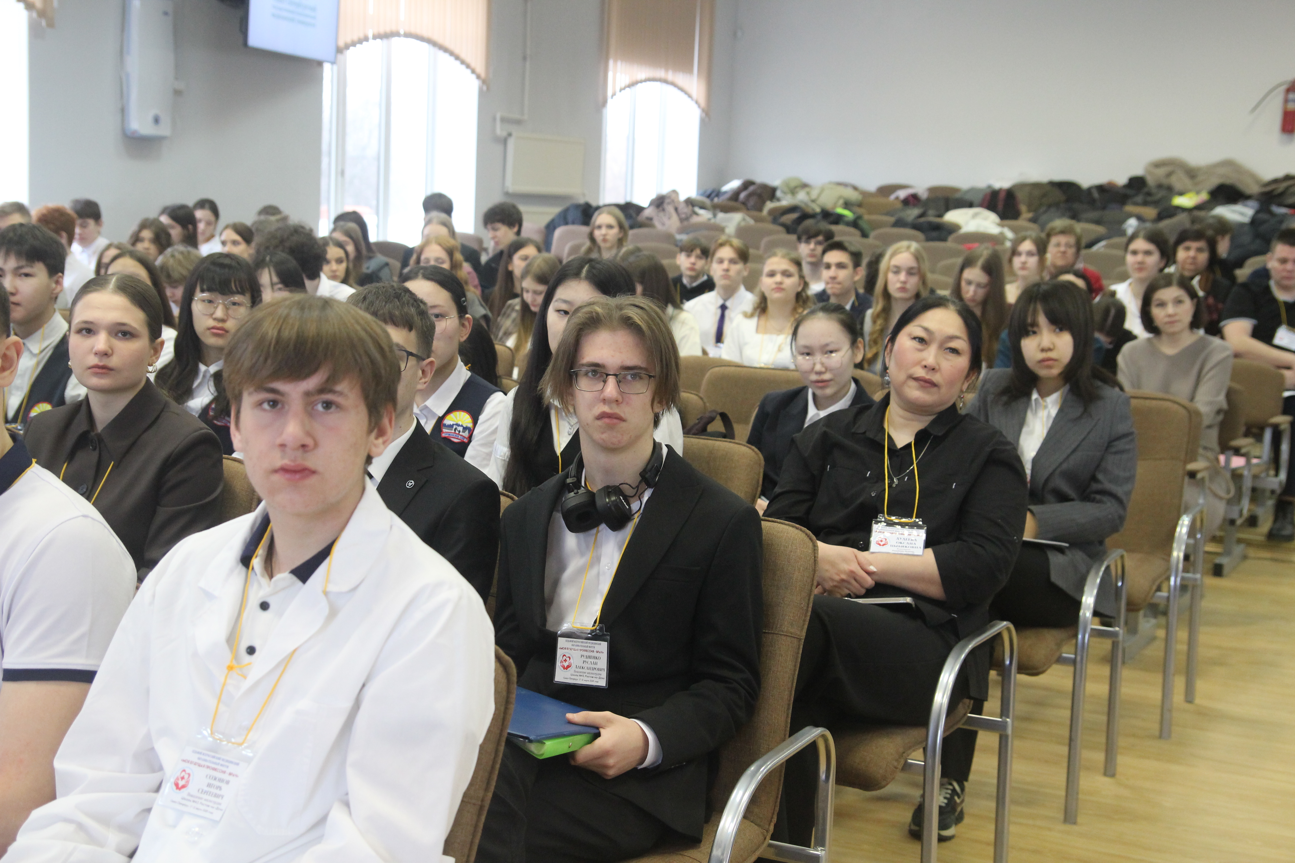  моя профессия  - врач