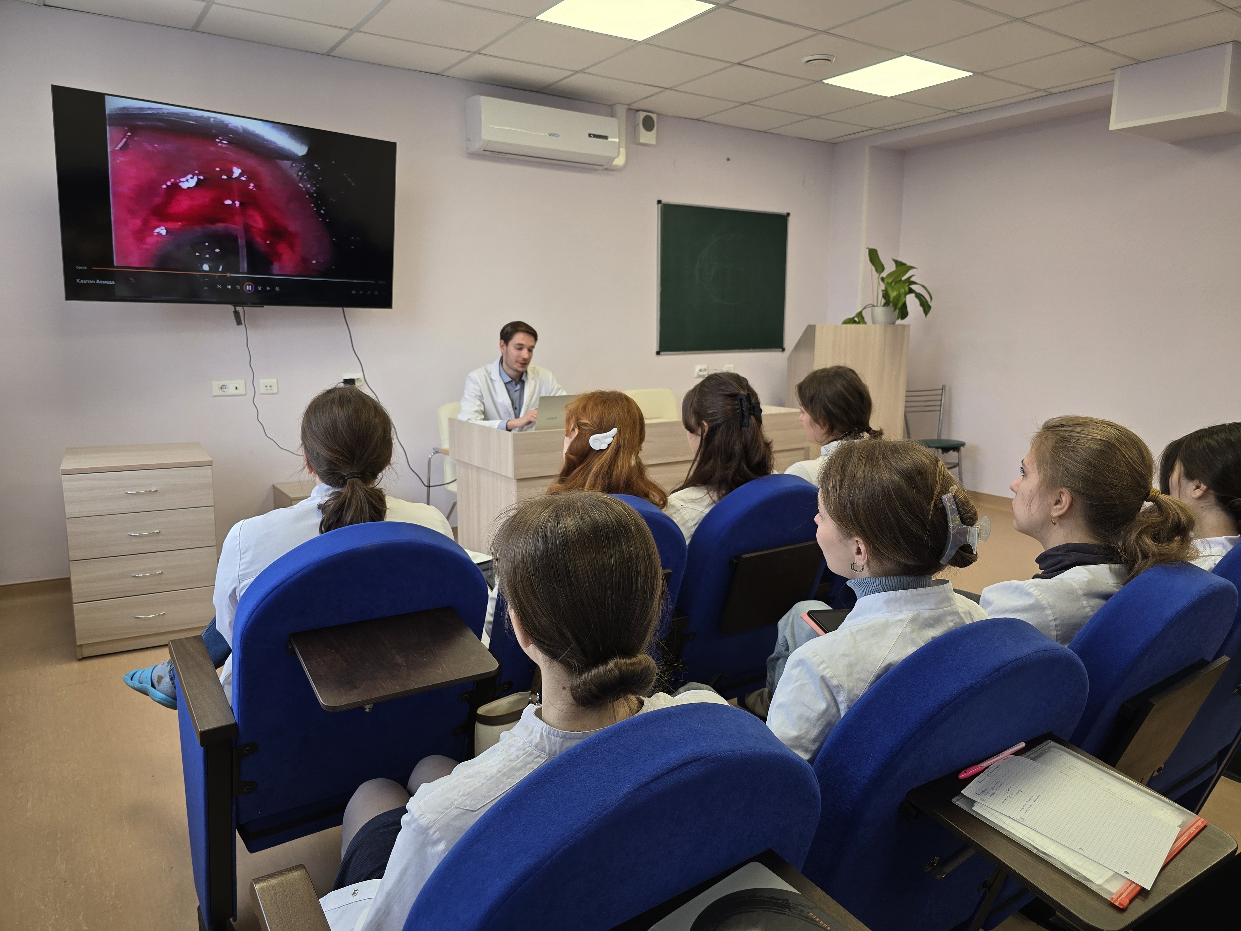 <span style="color: rgb(0, 0, 0);">Фундаментальные и клинические аспекты современной педиатрии</span>