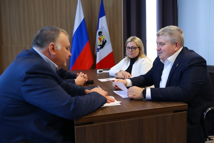  Дмитрий Иванов и Александр Дронов 