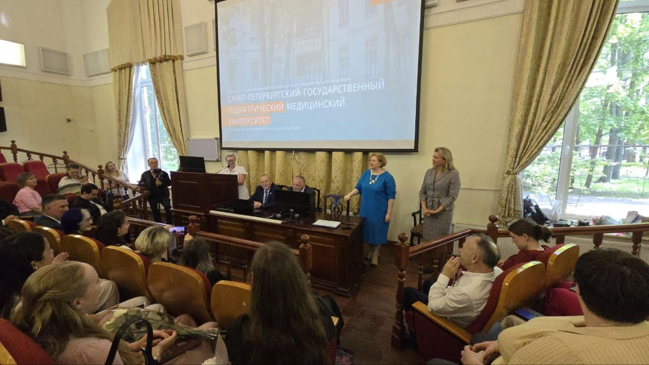 Первый за 30 лет выпуск медицинского училища состоялся в Педиатрическом университете
