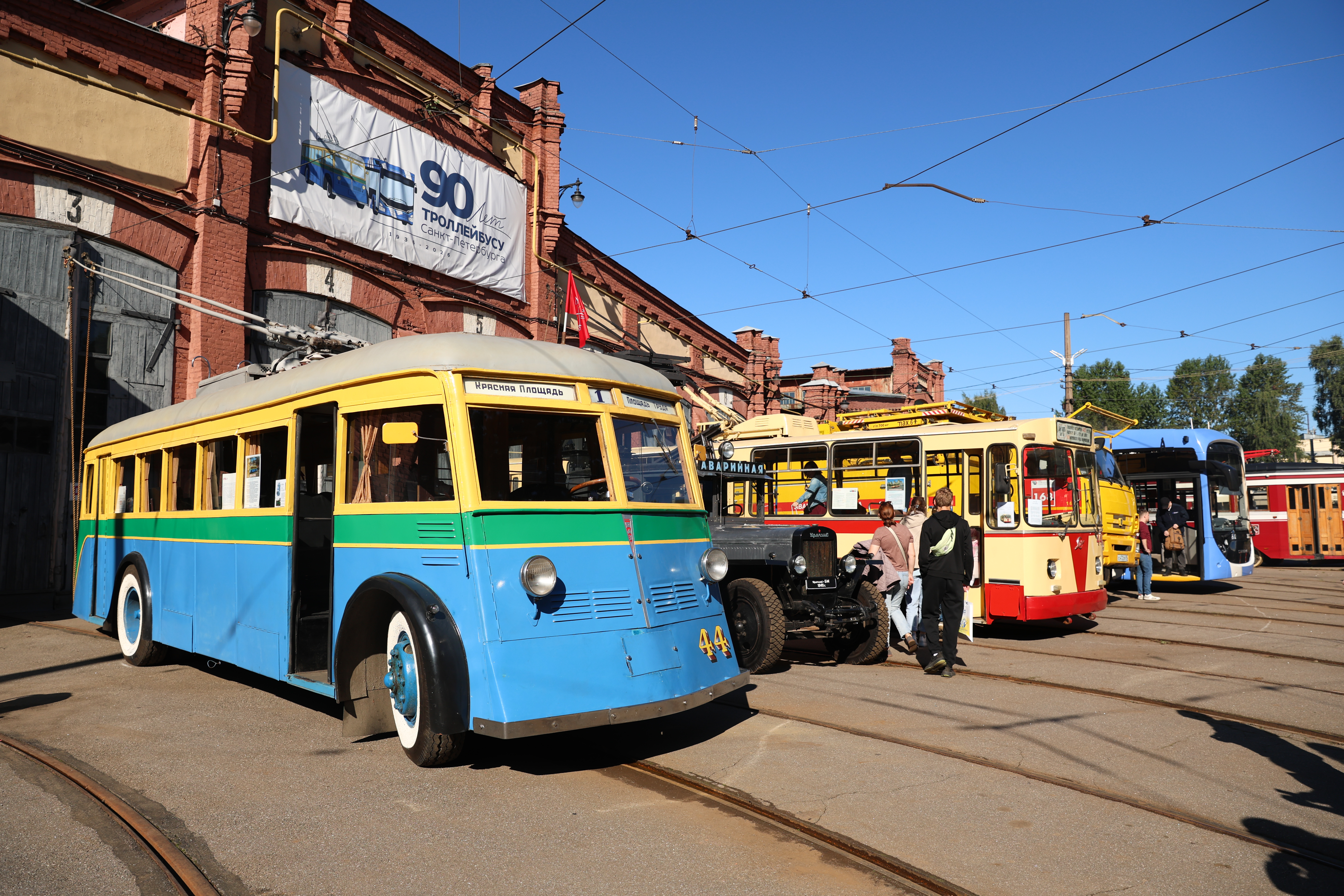 «Горэлектротранс» подвёл итоги конкурса детских рисунков к юбилею петербургского троллейбуса