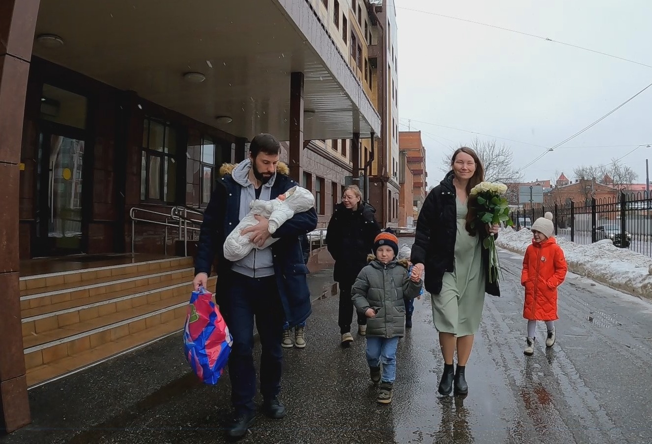 Выписка Федора Комара из Перинатального центра 