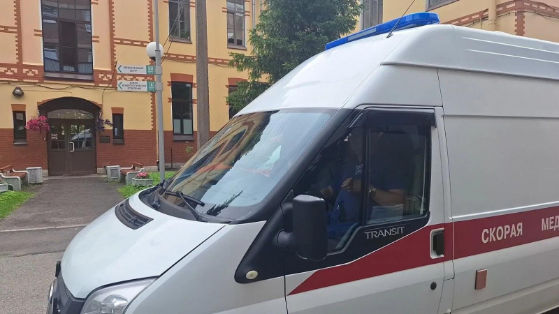 В Педиатрическом университете спасли кисть маленькой девочке после травмы в метро