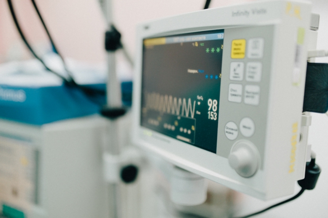 <span style="color: rgb(31, 31, 31);">Кардиохирурги</span>