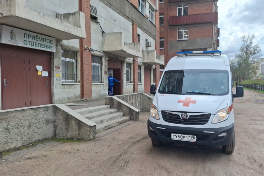 В Педиатрическом университете прооперировали мальчика, засунувшего руку в мясорубку